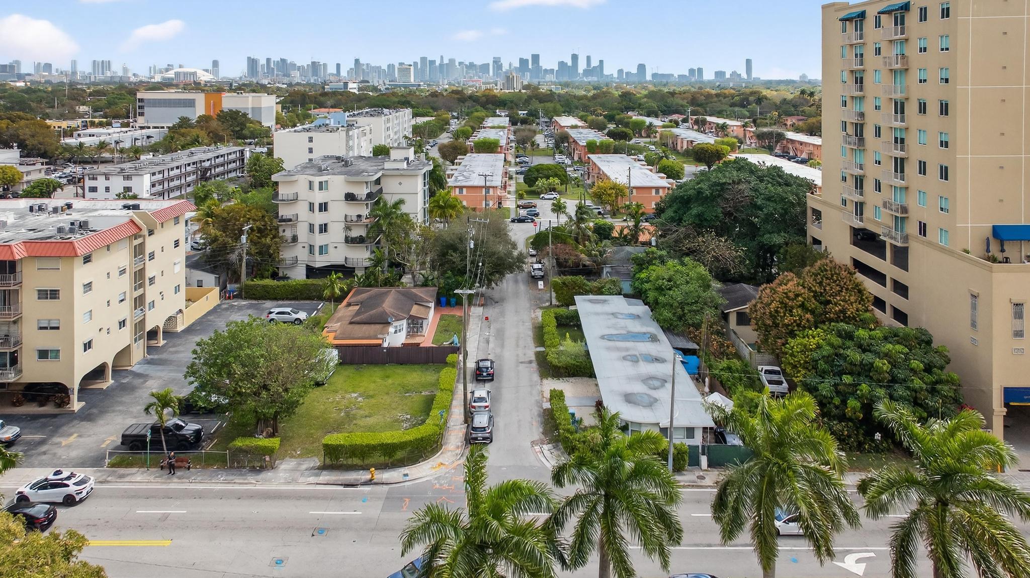 975 Southwest 37th Avenue Miami, FL 33135 - Photo 8 of 18 DJI_0507-2