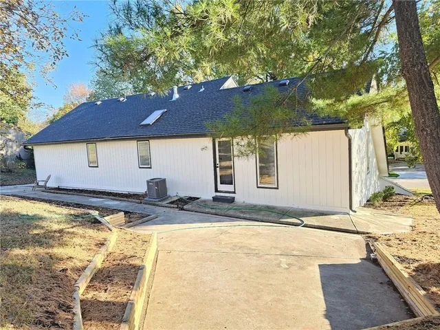 $455,000 | 14210 West 50th Street, Shawnee, KS 66216