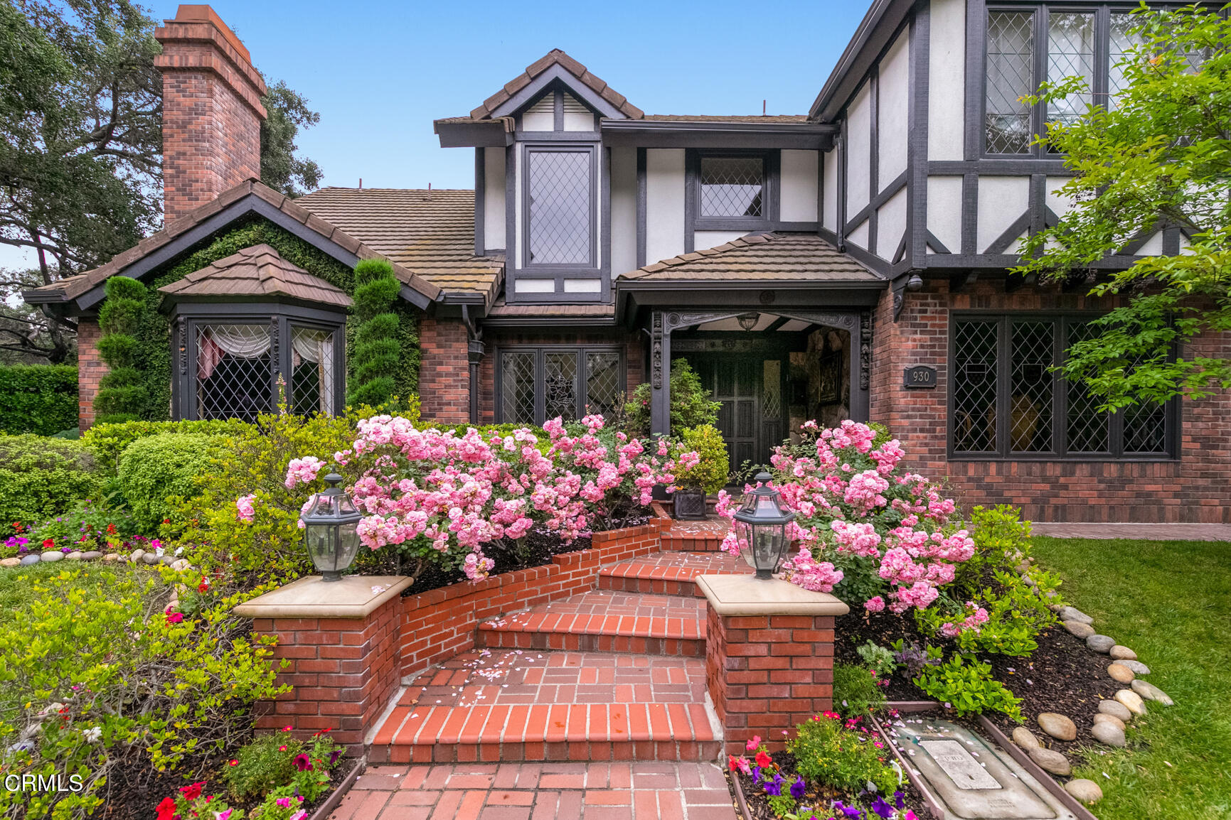 930 Ellington Lane Pasadena, CA 91105 - Photo 9 of 65 a front view of a house