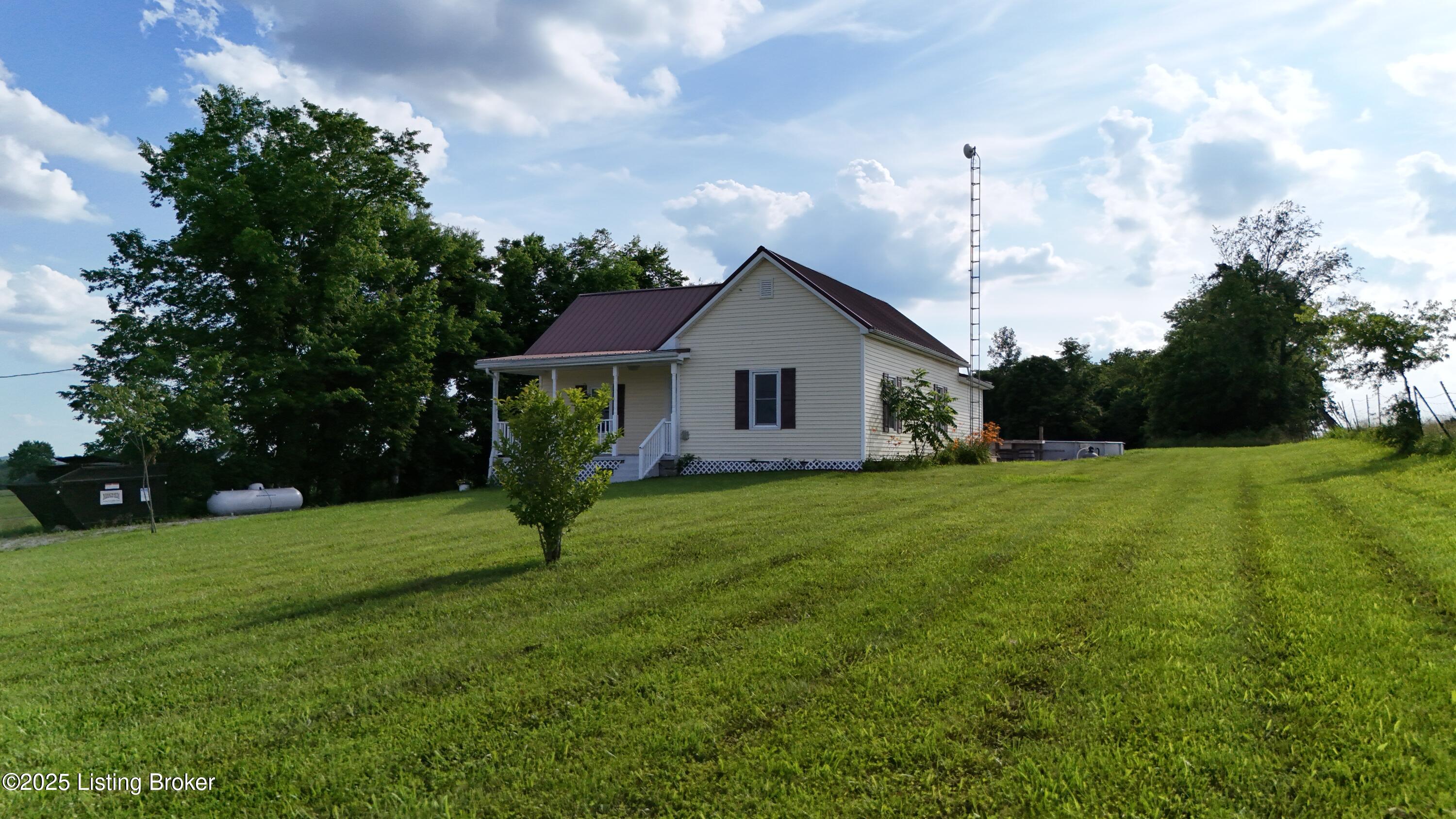 6099 Bloomfield Road Springfield, KY 40069 - Photo 6 of 25 dji_fly_20250620_181932_0251_17504571313