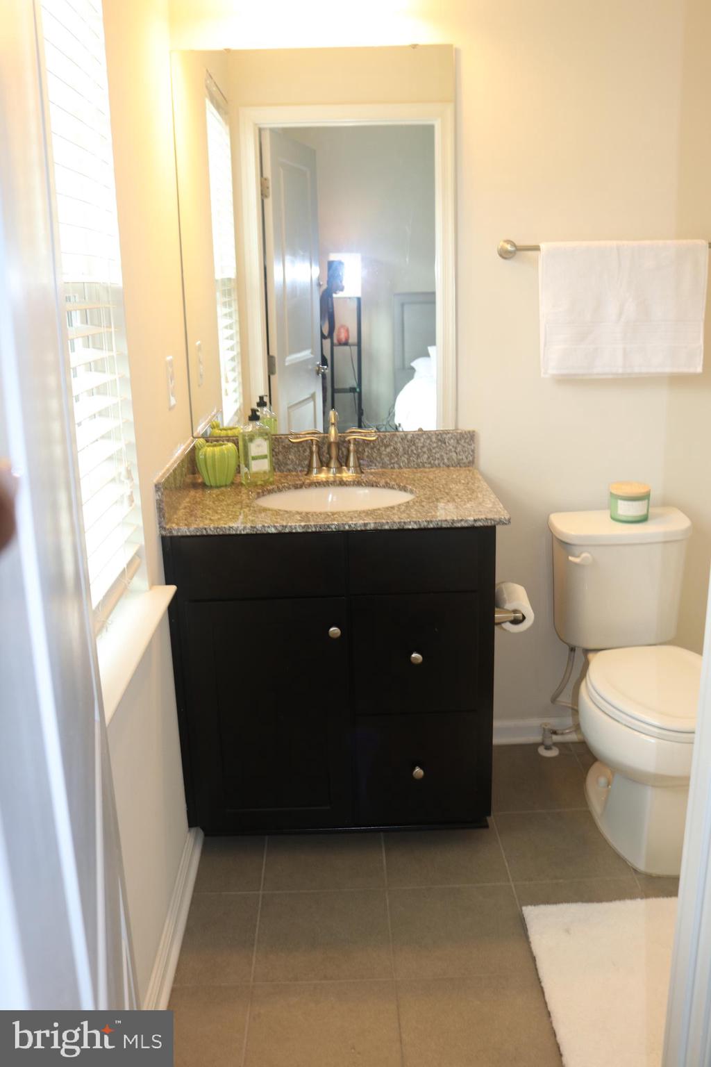 7345 Summit Rock Road Elkridge, MD 21075 - Photo 25 of 31 En-suite bathroom