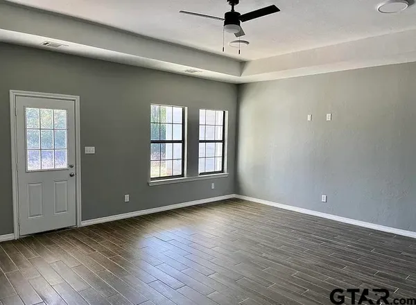 $375,000 | 1400 East 1st Street, Mount Pleasant, TX 75455