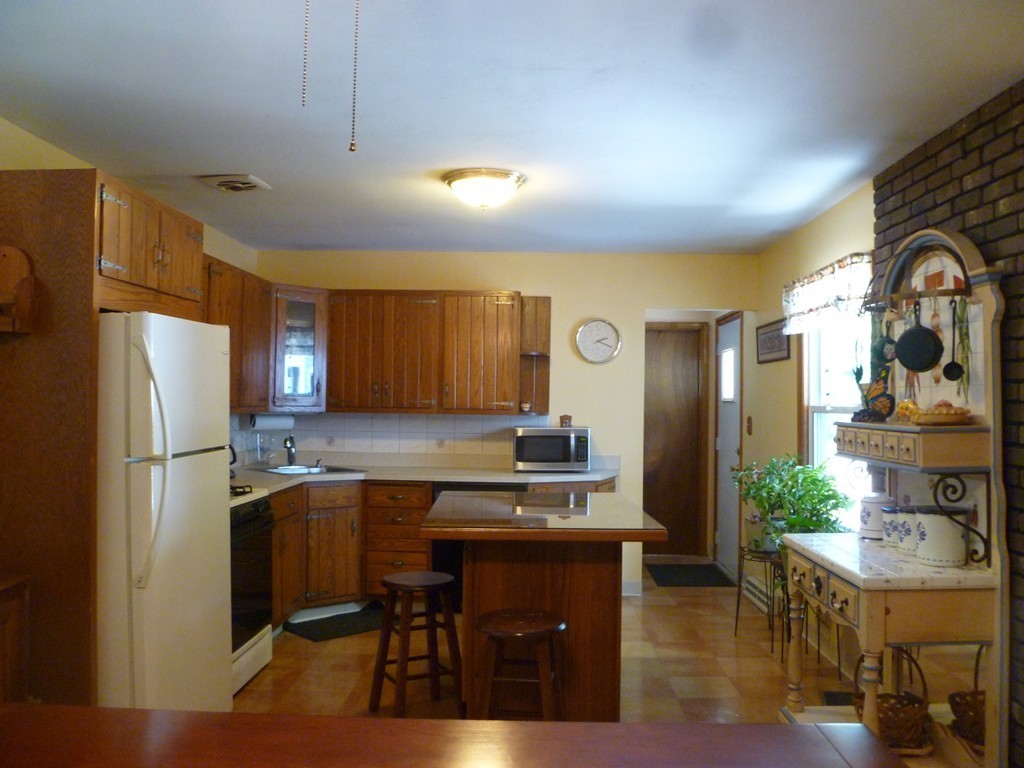 5 Robs Lane Sharon, MA 02067 - Photo 11 of 17 Gallery Image 11