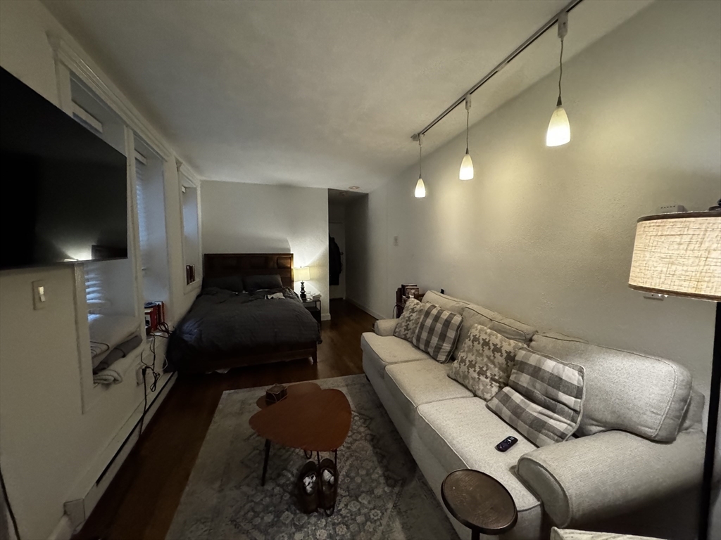 8 Battery Street, Unit 6 Boston, MA 02109 - Photo 1 of 19