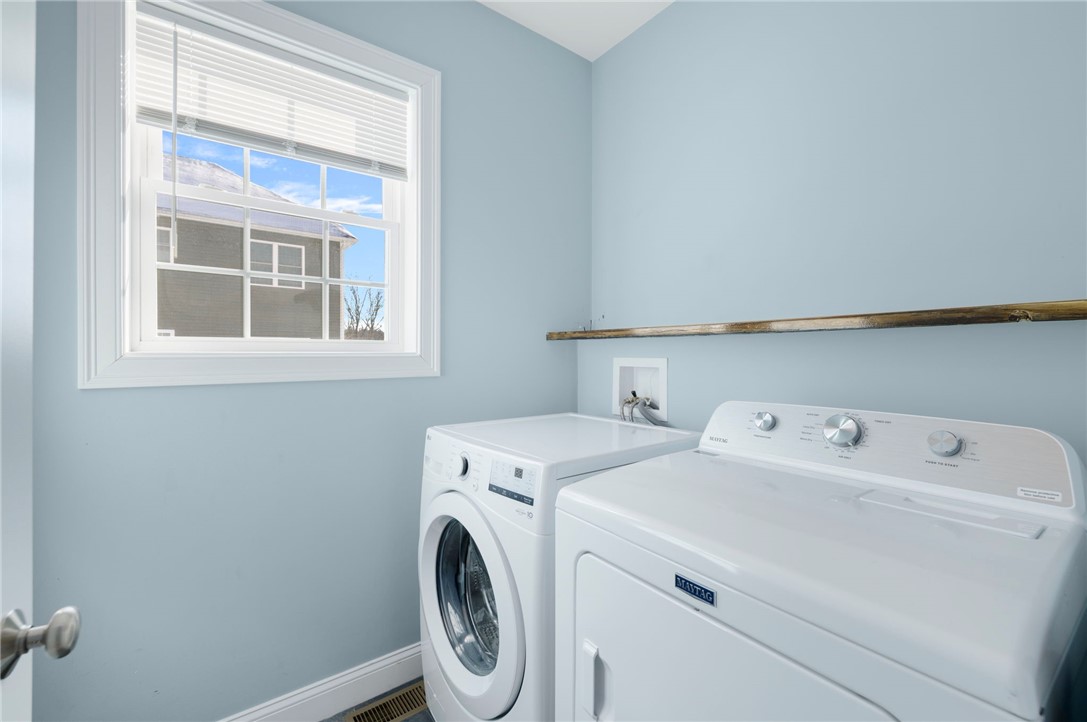 136 Cobble Hill Road Lincoln, RI 02865 - Photo 20 of 35