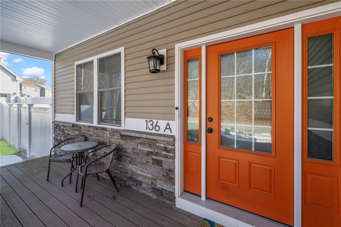 136 Cobble Hill Road Lincoln, RI 02865 - Photo 5 of 35