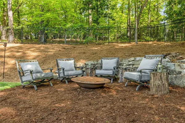 $11,000 | 1100 Kingston Drive Northeast, Atlanta, GA 30342