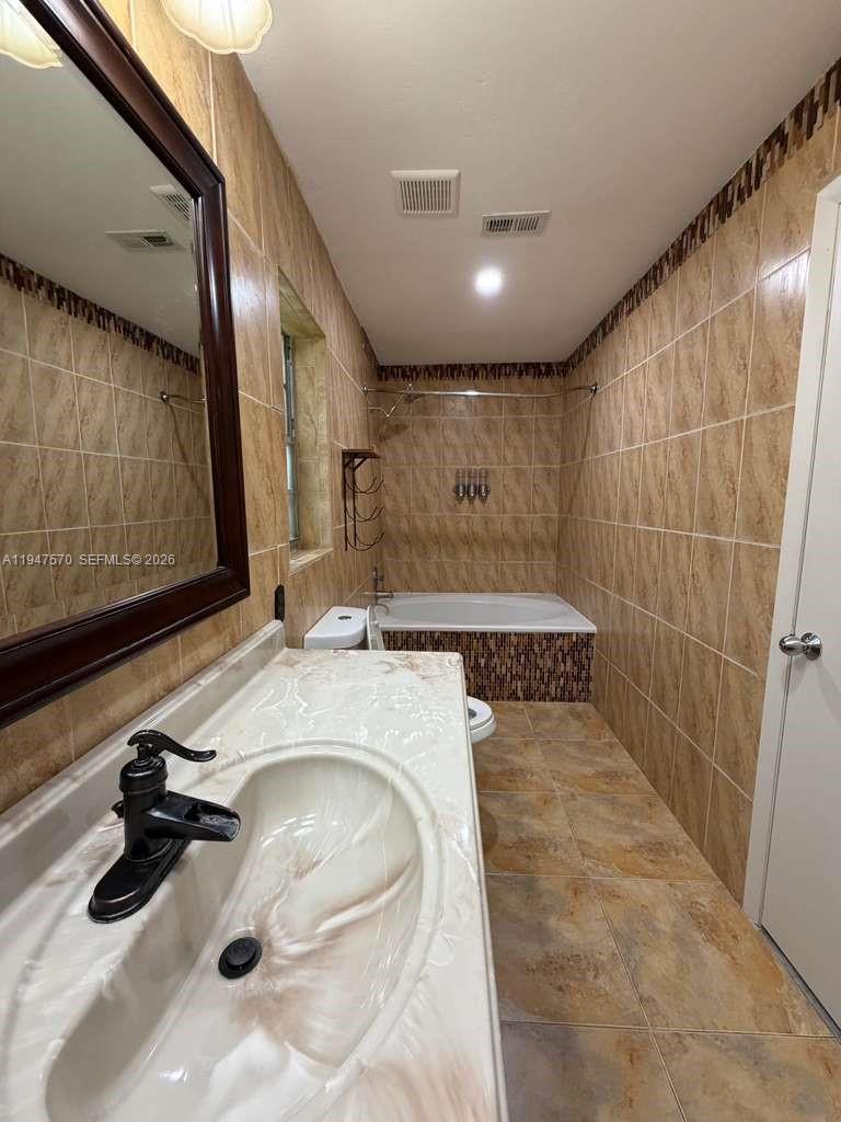 12241 Southwest 268th Street, Unit 1 Homestead, FL 33032 - Photo 10 of 25