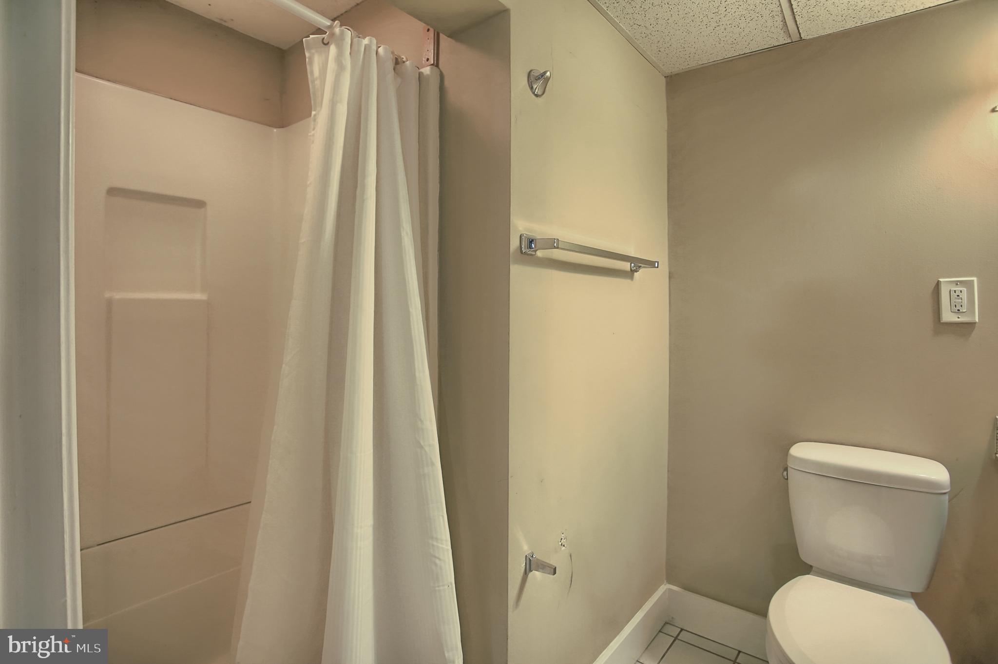 7220 Chambers Hill Road Harrisburg, PA 17111 - Photo 22 of 31 Gallery Image 22