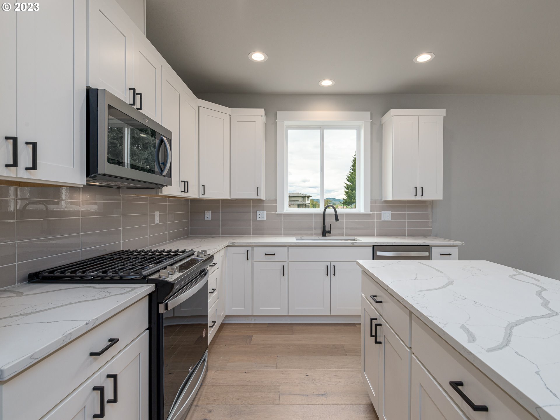 336 Sunday Drive Creswell, OR 97426 - Photo 11 of 40