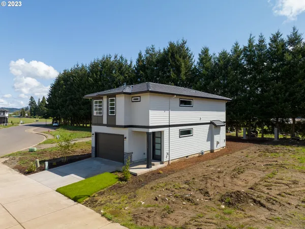 $459,900 | 336 Sunday Drive, Creswell, OR 97426