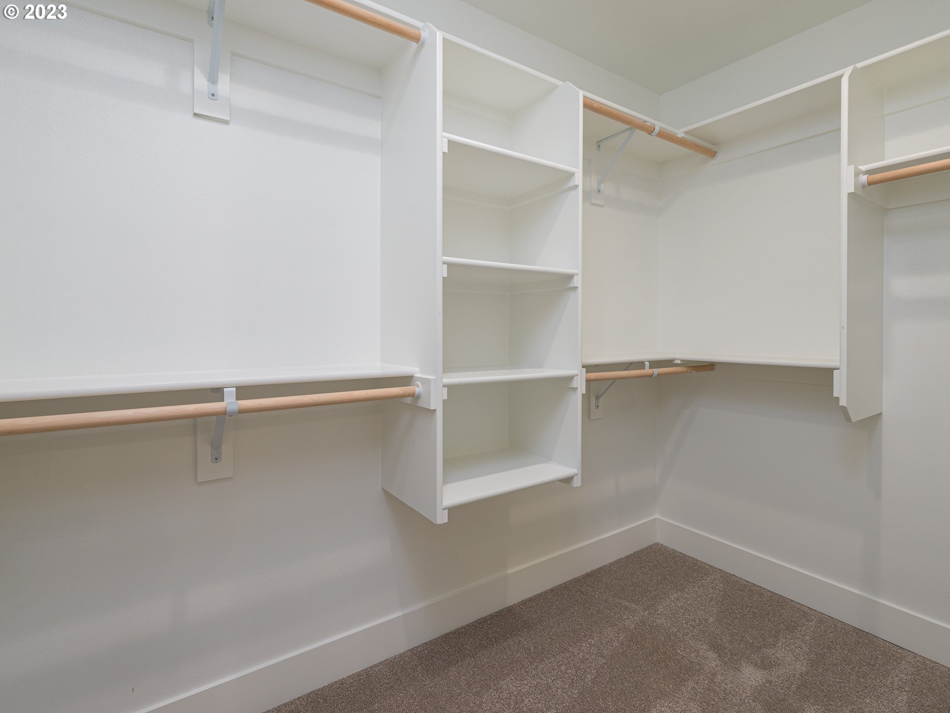 336 Sunday Drive Creswell, OR 97426 - Photo 23 of 40