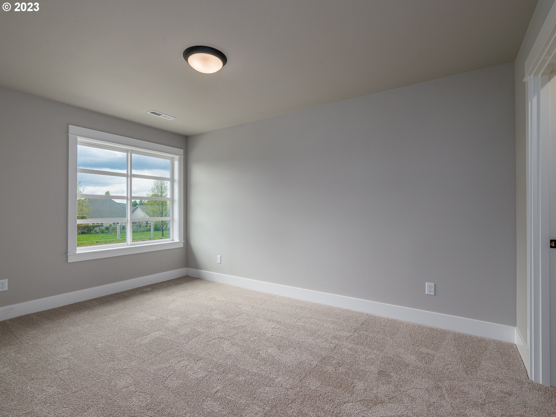 336 Sunday Drive Creswell, OR 97426 - Photo 24 of 40