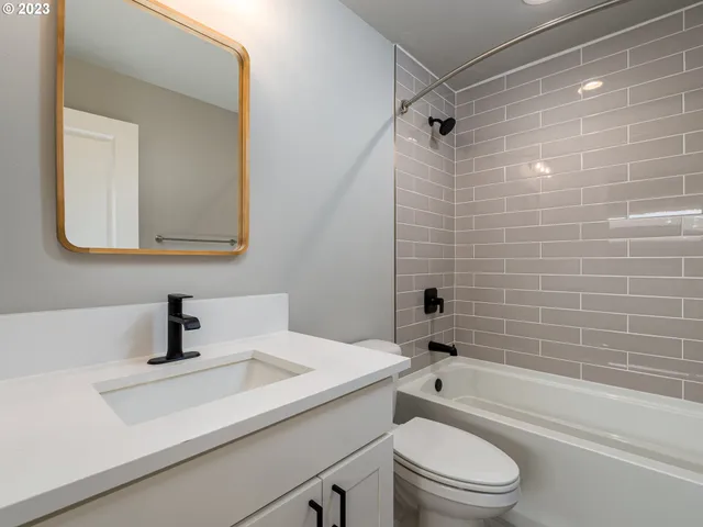 $469,900 | 336 Sunday Drive, Creswell, OR 97426