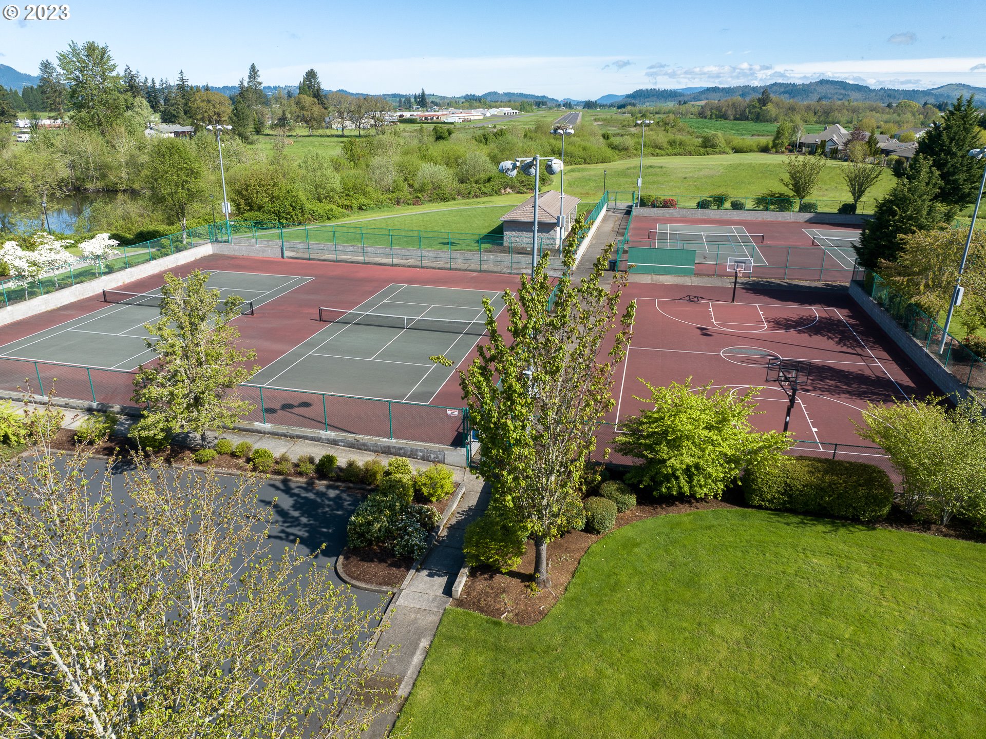 336 Sunday Drive Creswell, OR 97426 - Photo 36 of 40