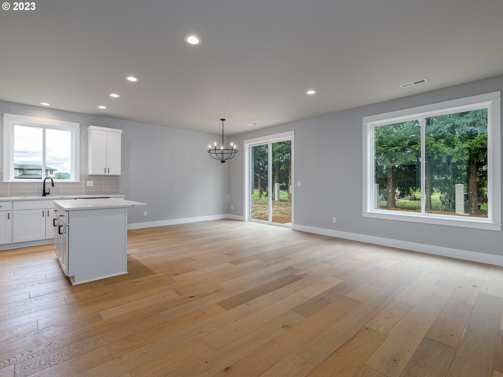 336 Sunday Drive Creswell, OR 97426 - Photo 5 of 40