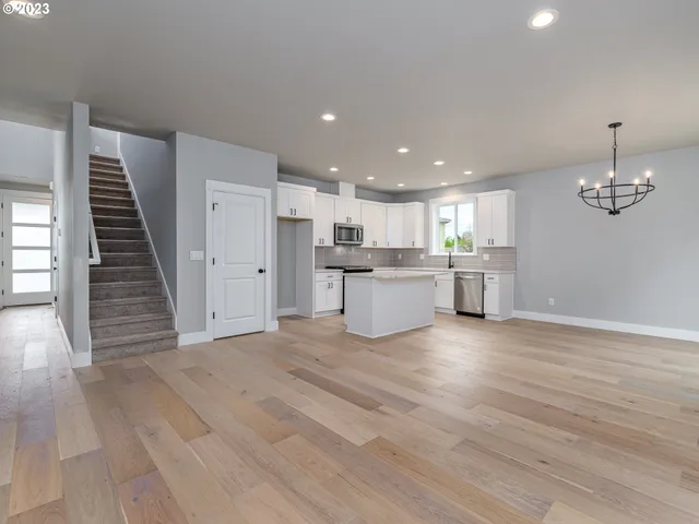 $469,900 | 336 Sunday Drive, Creswell, OR 97426