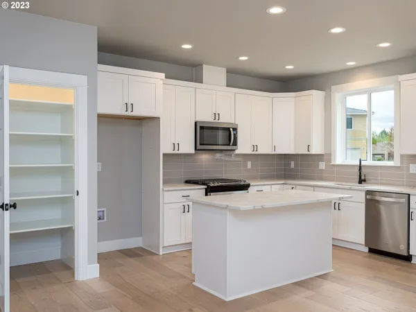 $459,900 | 336 Sunday Drive, Creswell, OR 97426