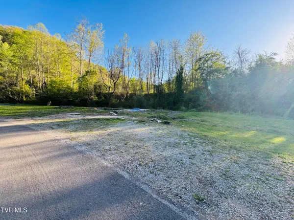 $60,000 | 11135 Boggs Hollow Road, Pound, VA 24279