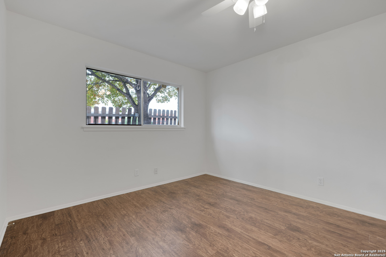 600 Gentleman Road, Unit 4 Balcones Heights, TX 78201 - Photo 11 of 14