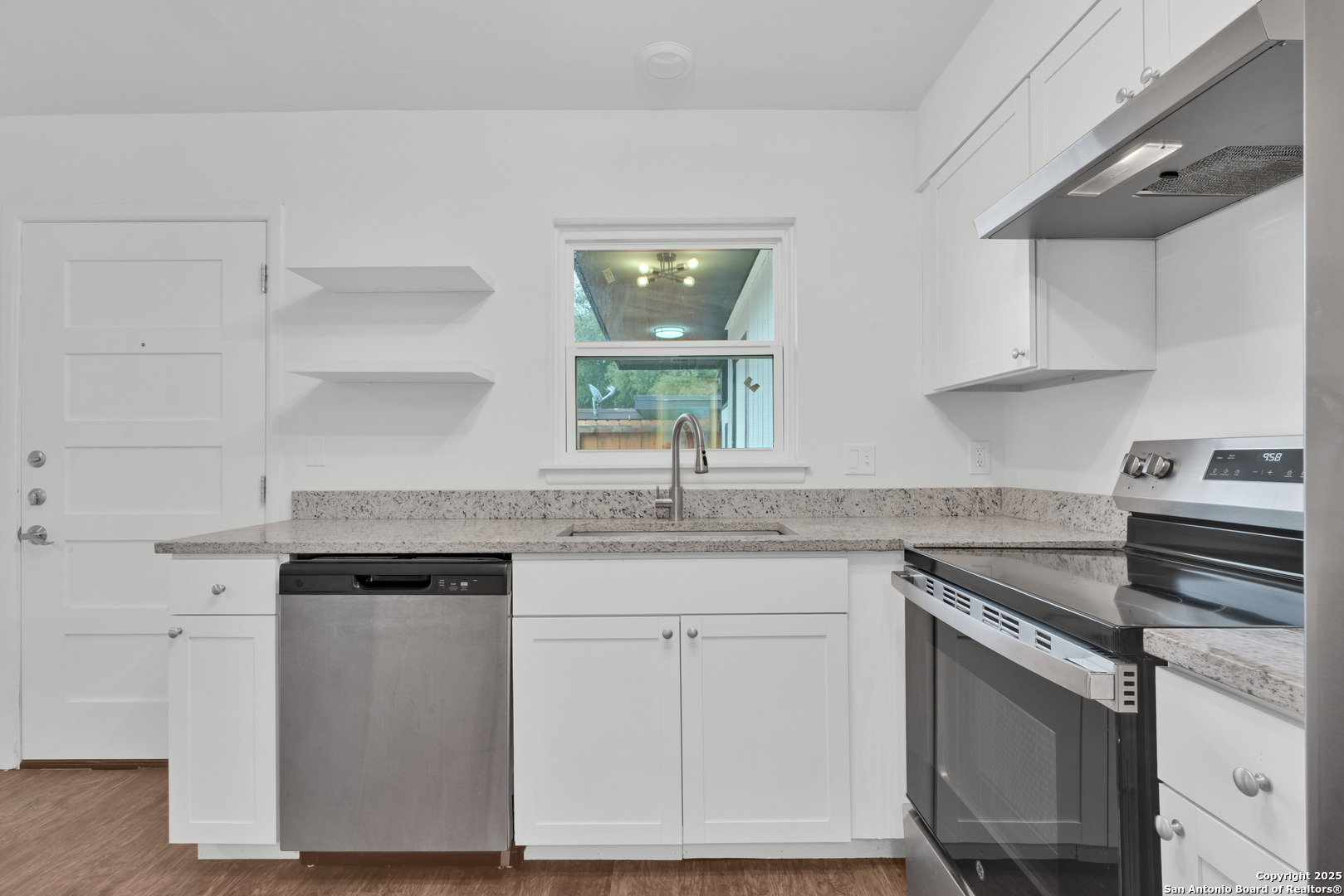 600 Gentleman Road, Unit 4 Balcones Heights, TX 78201 - Photo 9 of 14