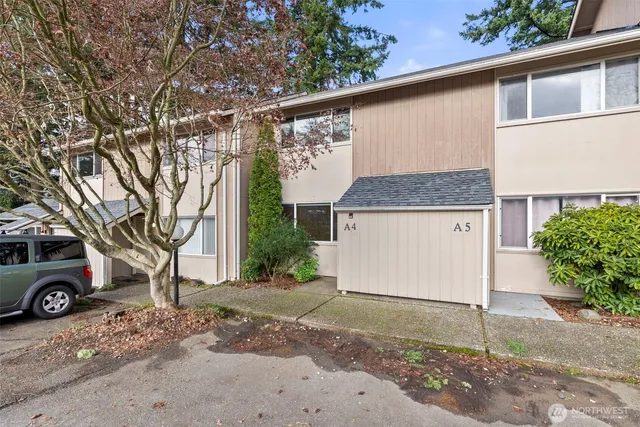 $199,900 | 2300 9th Avenue Southwest, Unit A4, Olympia, WA 98502