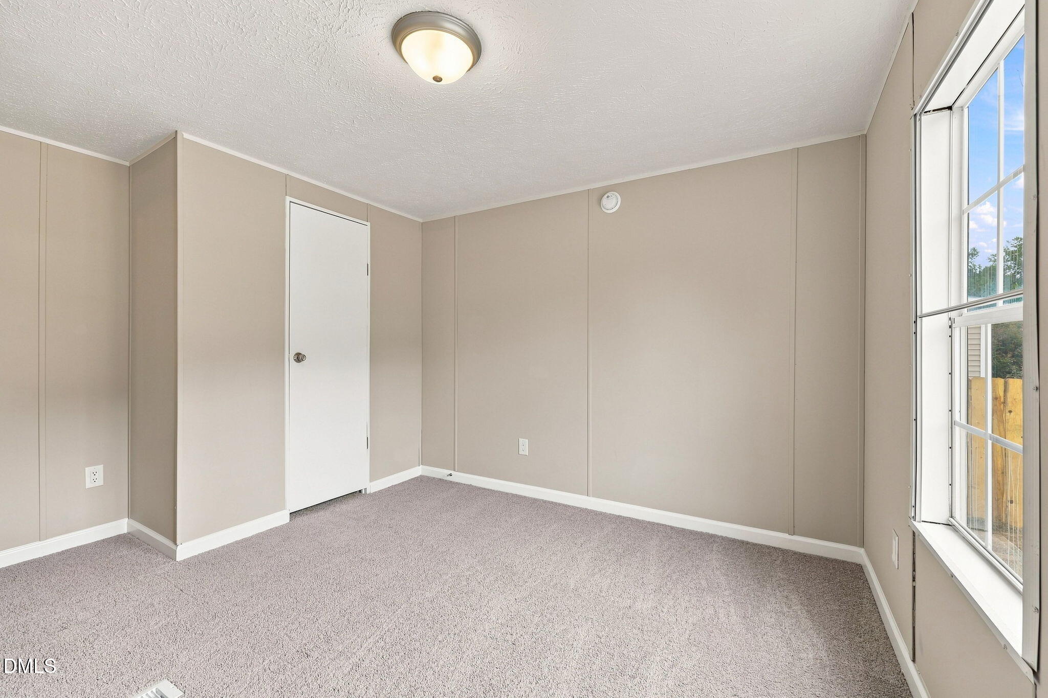 149 Lillian Road Selma, NC 27576 - Photo 21 of 37 19-web-or-mls-IMG_3141