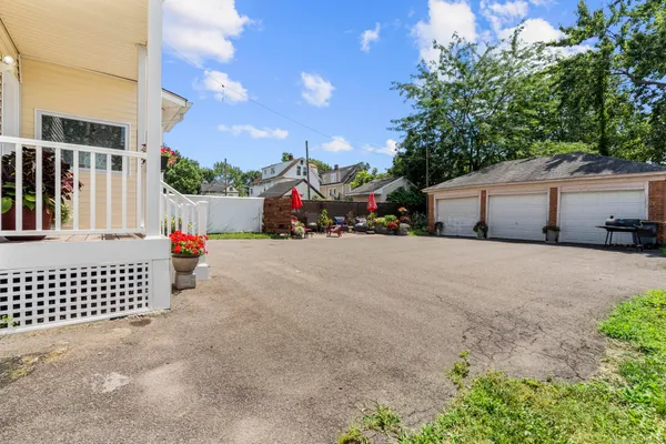 $2,100 | 47-49 South Street, Hartford, CT 06114