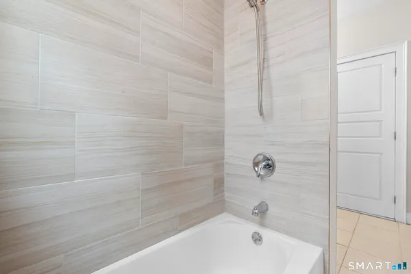 $2,100 | 47-49 South Street, Hartford, CT 06114