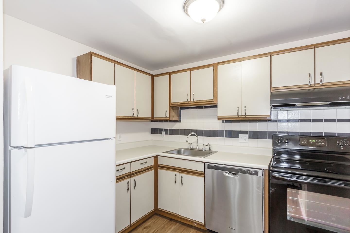 37 Alice Drive, Unit 75 Concord, NH 03303 - Photo 5 of 26
