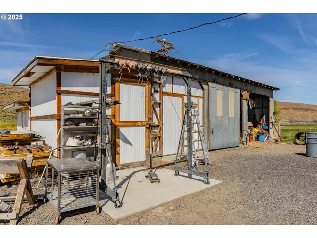 $795,000 | 65358 Highway 74, Ione, OR 97843
