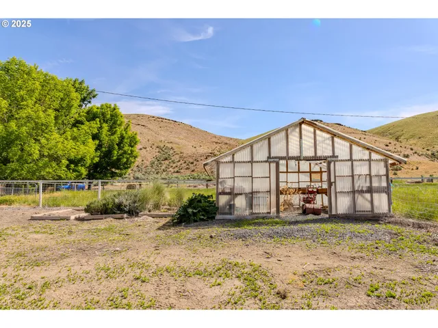 $795,000 | 65358 Highway 74, Ione, OR 97843