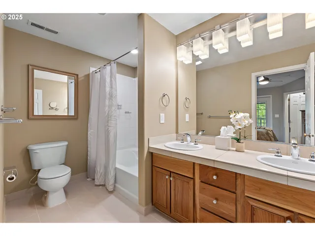 $409,000 | 30350 Southwest Rebekah Street, Unit 11, Wilsonville, OR 97070