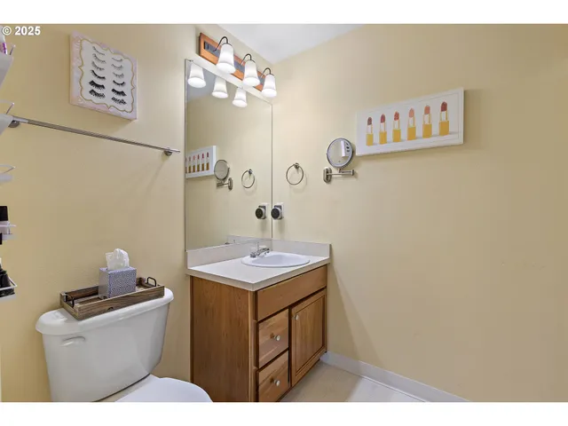 $409,000 | 30350 Southwest Rebekah Street, Unit 11, Wilsonville, OR 97070