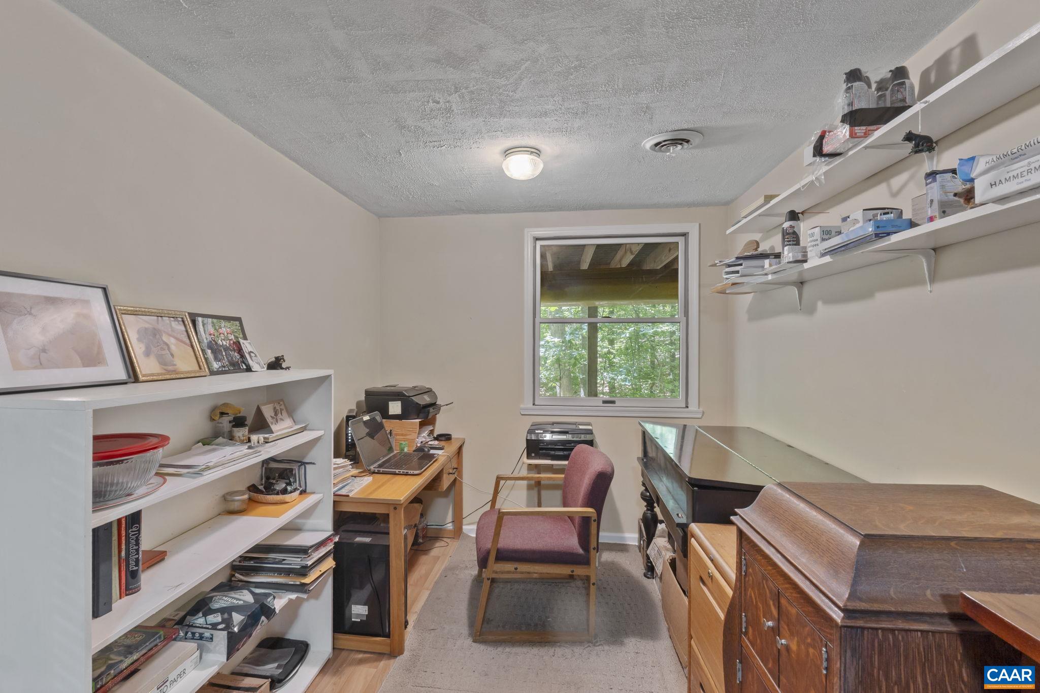 2 Whippoorwill Lane Palmyra, VA 22963 - Photo 25 of 36 a workspace with furniture
