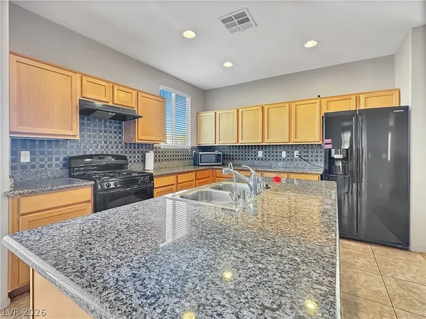 $2,700 | 5424 Talmo Street, North Las Vegas, NV 89081