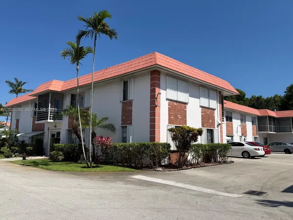 $1,600 | 3550 Northwest 8th Avenue, Unit 713, Pompano Beach, FL 33064