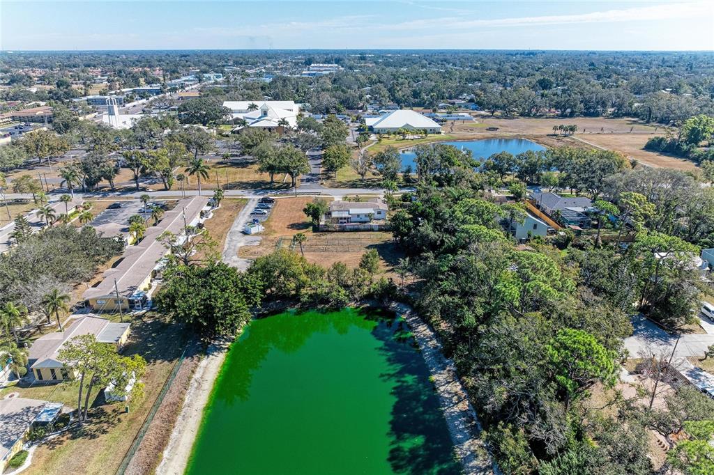 4010 South Lockwood Ridge Road Sarasota, FL 34231 - Photo 41 of 48 an aerial view of multiple house