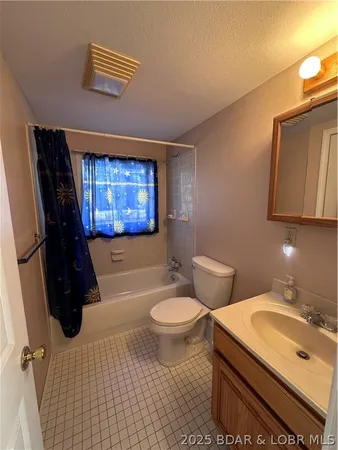 $259,900 | 52 Random Road, Edwards, MO 65326