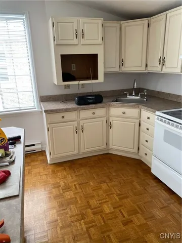 $185,000 | 407 Wolf Street, Syracuse, NY 13208