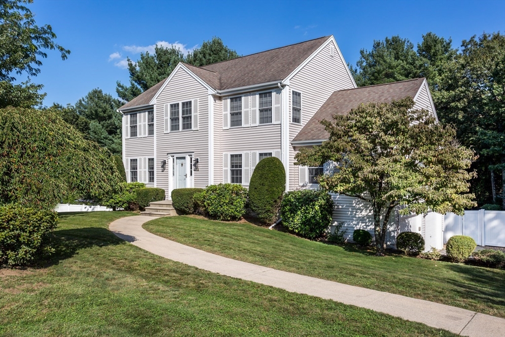 19 Padden Road Franklin, MA 02038 - Photo 3 of 42