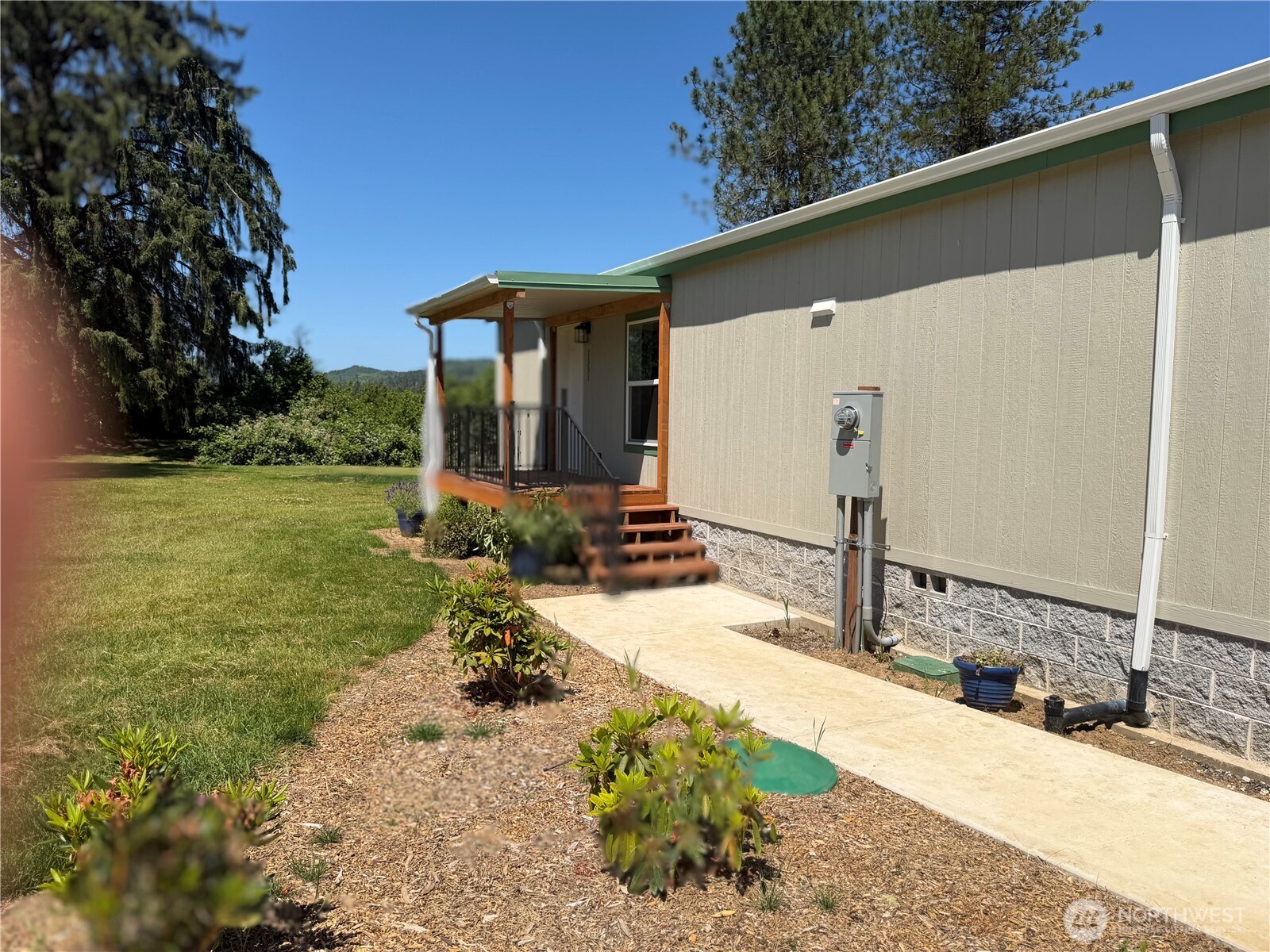 1331 Dolan Street Raymond, WA 98577 - Photo 8 of 38