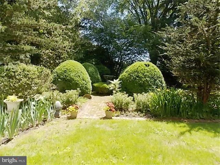 34 White Pine Road Chesterfield, NJ 08515 - Photo 23 of 25 Garden