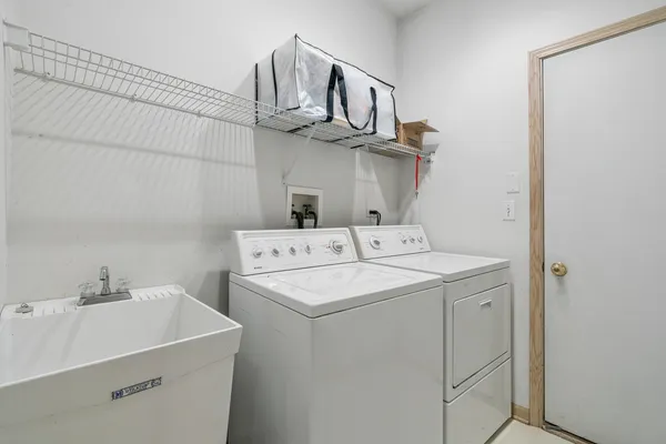 $579,900 | 1738 Park Ridge Point, Park Ridge, IL 60068