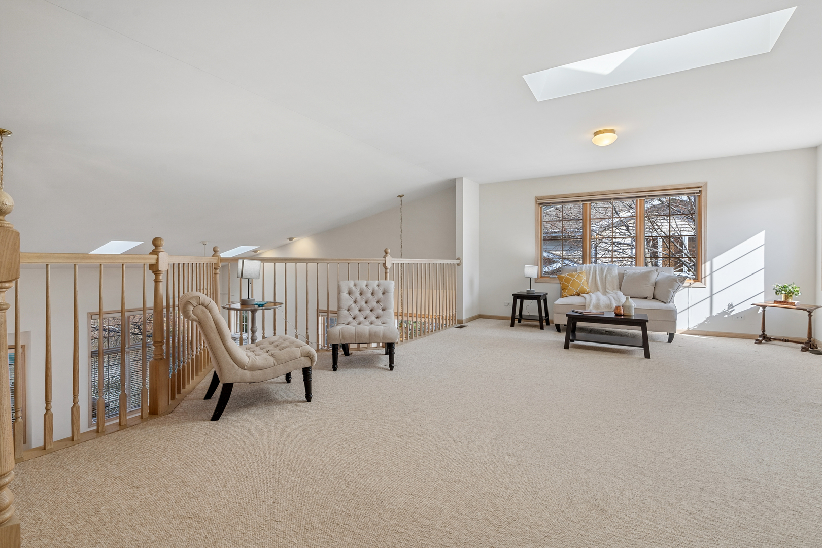 1738 Park Ridge Point Park Ridge, IL 60068 - Photo 16 of 27 a view of a livingroom with lounge chair and a large window