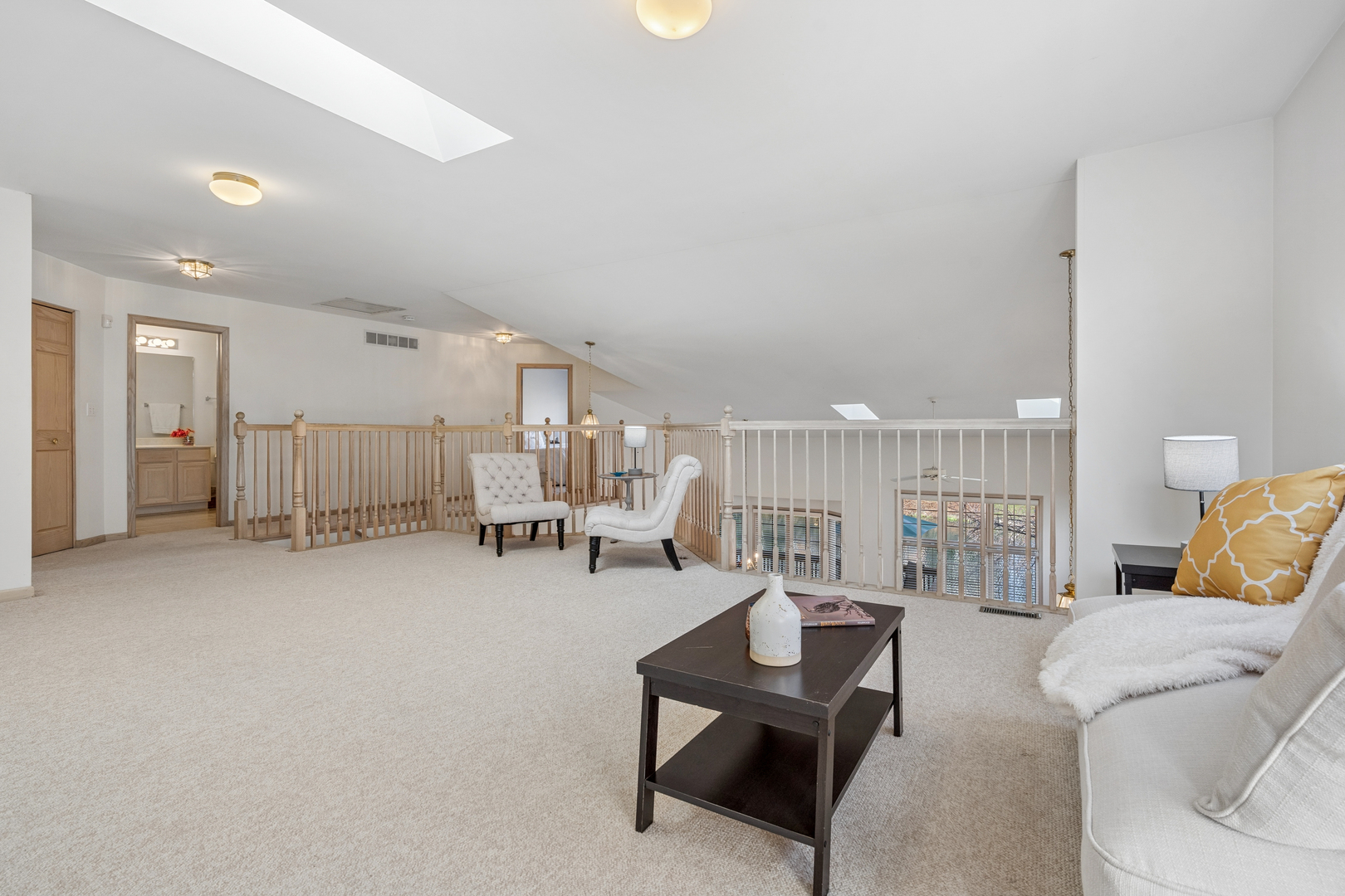 1738 Park Ridge Point Park Ridge, IL 60068 - Photo 17 of 27 a living room with furniture and a table