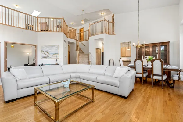 $579,900 | 1738 Park Ridge Point, Park Ridge, IL 60068