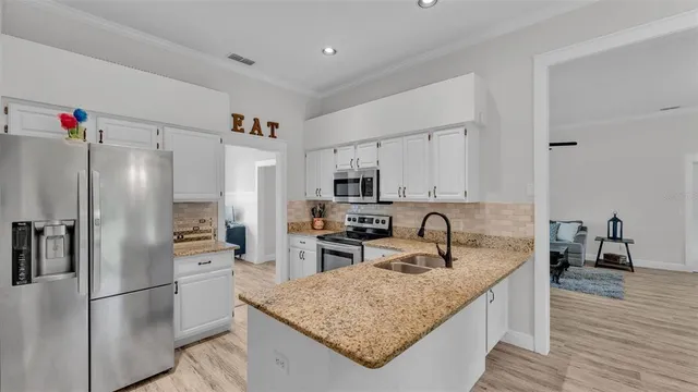 $399,999 | 115 Lake Mariam Way, Winter Haven, FL 33884