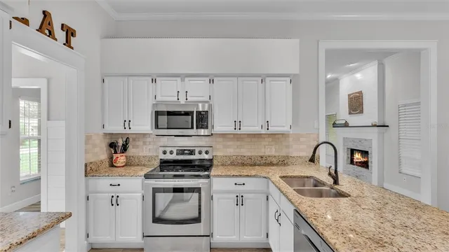 $399,999 | 115 Lake Mariam Way, Winter Haven, FL 33884