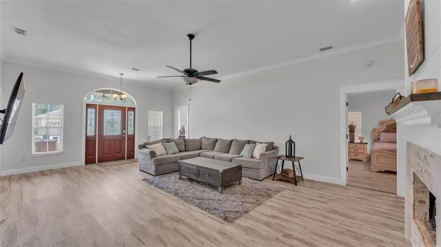 $399,999 | 115 Lake Mariam Way, Winter Haven, FL 33884